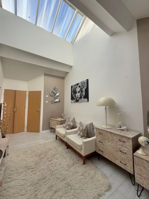 Photo 17- click for photo gallery